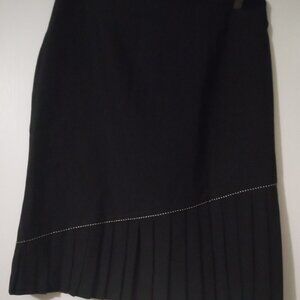 Giorgio Fiozfiri women's skirt size 10 black A-line pleated front whimsicalgoth